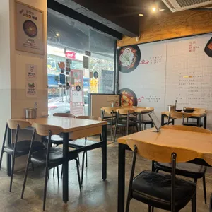 밥장인 돼지찌개 리뷰 사진