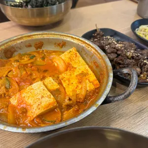 밥장인 돼지찌개 사진