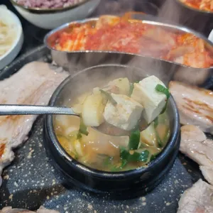 신의주부대찌개 사진