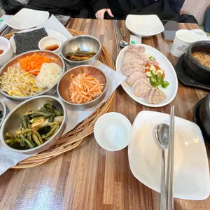 예당소쿠리밥상 사진