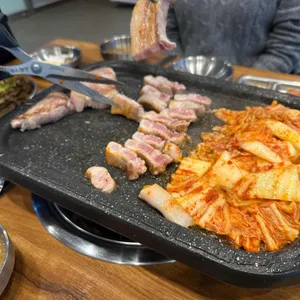 도니랑김치생삼겹 사진
