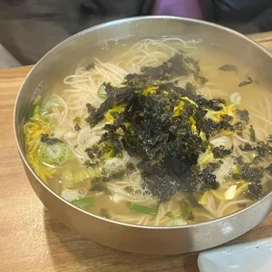 공릉동원조멸치국수 사진