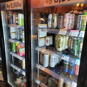 고래맥주창고 사진