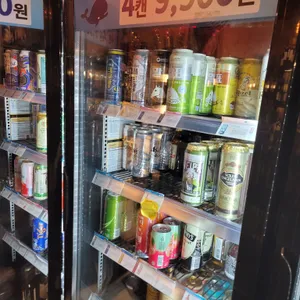 고래맥주창고 사진