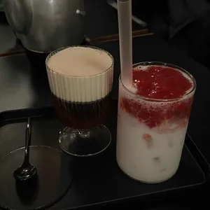 만유인력 사진