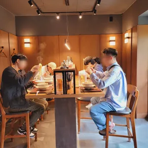 멘지 리뷰 사진