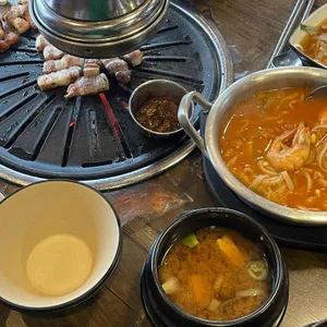 돌쇠와 석쇠 사진