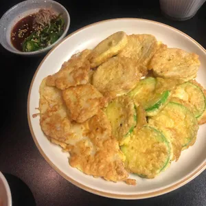 윤복 사진