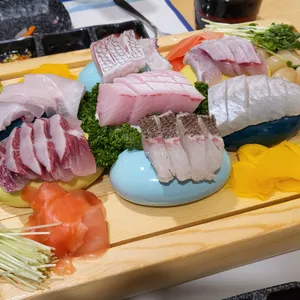 물고기자리 리뷰 사진