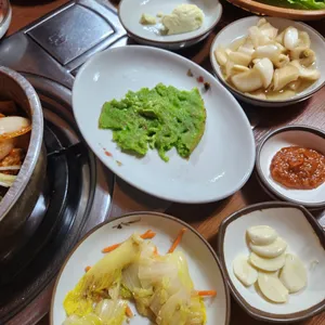아궁이 화덕숯불구이 사진