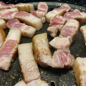 금돈옥 사진