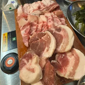돼지공방  사진