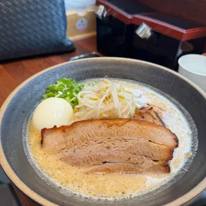 멘야신 사진