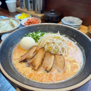 멘야신 사진