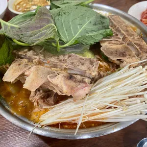 술래감자탕&순대국 사진