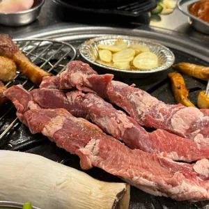 돈나라 사진
