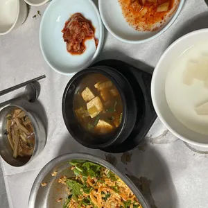 솔밭묵집 사진