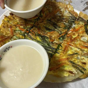 솔밭묵집 사진