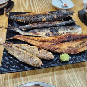 사랑이네 연탄불 생선구이 사진