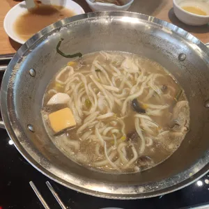 두둑한샤브칼국수 사진
