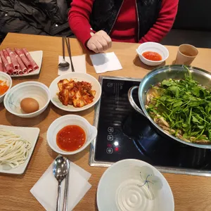 두둑한샤브칼국수 사진