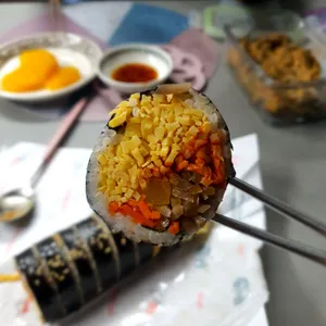 몽디김밥 사진