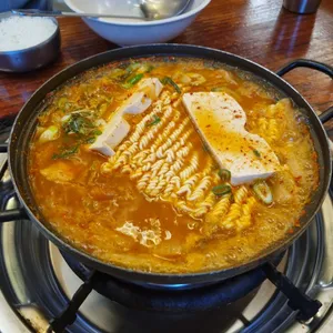 합정생고기김치찌개 사진