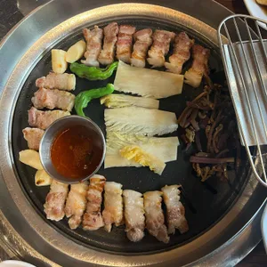 고기굽는남자 사진
