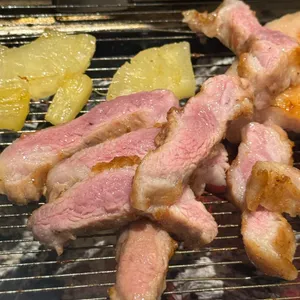 화씨이육공 사진