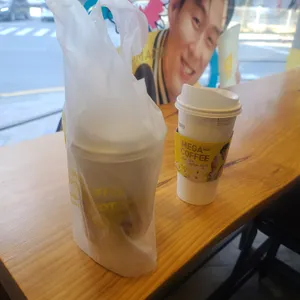 메가커피 사진