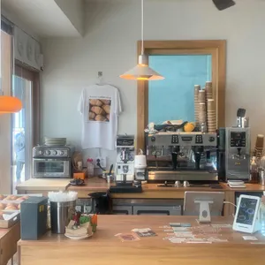 우븐 리뷰 사진