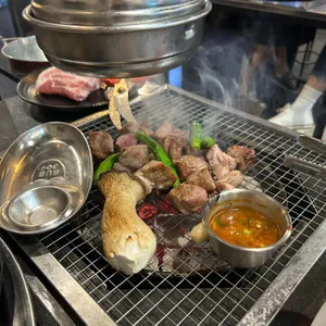 류돈 사진