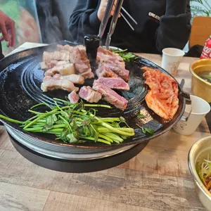 솥삼조 사진