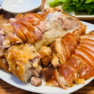 서남왕족발 사진
