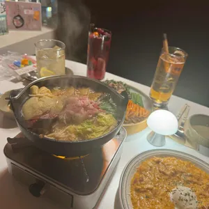 삐딱 사진