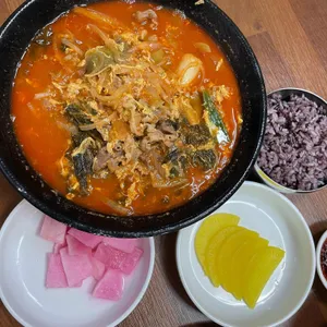 왕언니육칼밥 사진