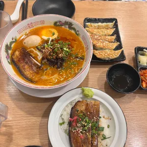 지로우라멘 사진