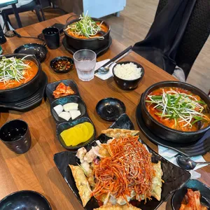 뚝배기 짬뽕 패밀리 사진