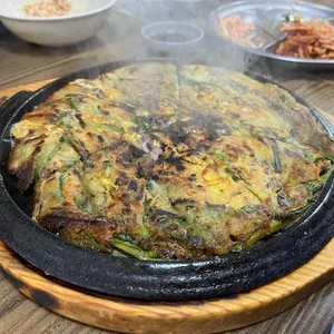 옛날보리밥 삼색칼국수 사진