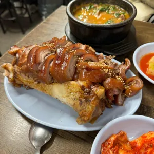마포 오향족발 사진