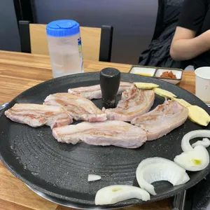 장군솥뚜껑 사진