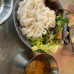 띤띤 사진
