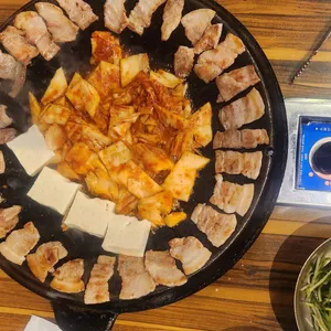 무쇠김치삼겹 사진