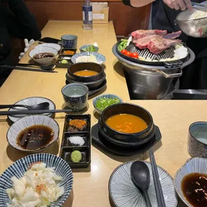 청년양고기 사진