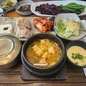 명지첫집  사진