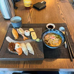 홍서초밥 사진