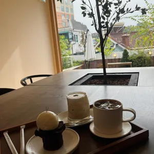 본지르르 사진