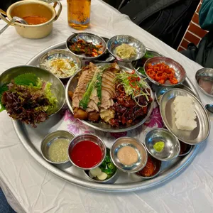 완미족발 사진