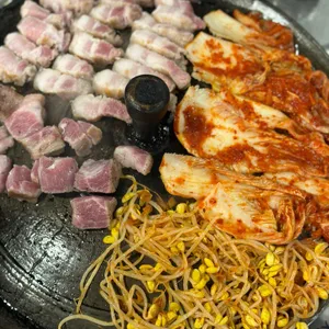 목구멍 사진