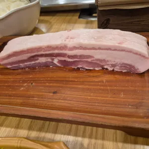 강남꿀돼지 사진